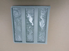 Load image into Gallery viewer, 3pcs Plastic Molds for Concrete Plaster Super Best Price Wall Stone Cement Tiles"old Brick" Decorative wall molds new design