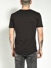 Load image into Gallery viewer, Basic Black Tee 4831
