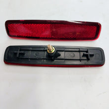 Load image into Gallery viewer, Automobiles Motorcycles  oe Number 92401-4A100 for JAC Refine Rear bumper Reflector
