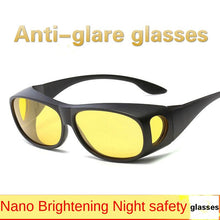 Load image into Gallery viewer, Night Vision Glasses for Driving High Quality Black Technology Hd Polarized Light Night Anti-glare High Beam Auto Accessories