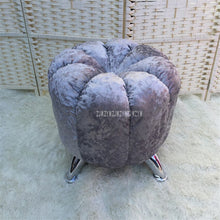 Load image into Gallery viewer, Simple Antique Lion Head Hollow Folowers Chinese Ceramic Drum Stool Living Room Home Decorative Porcelain Large Garden Stool